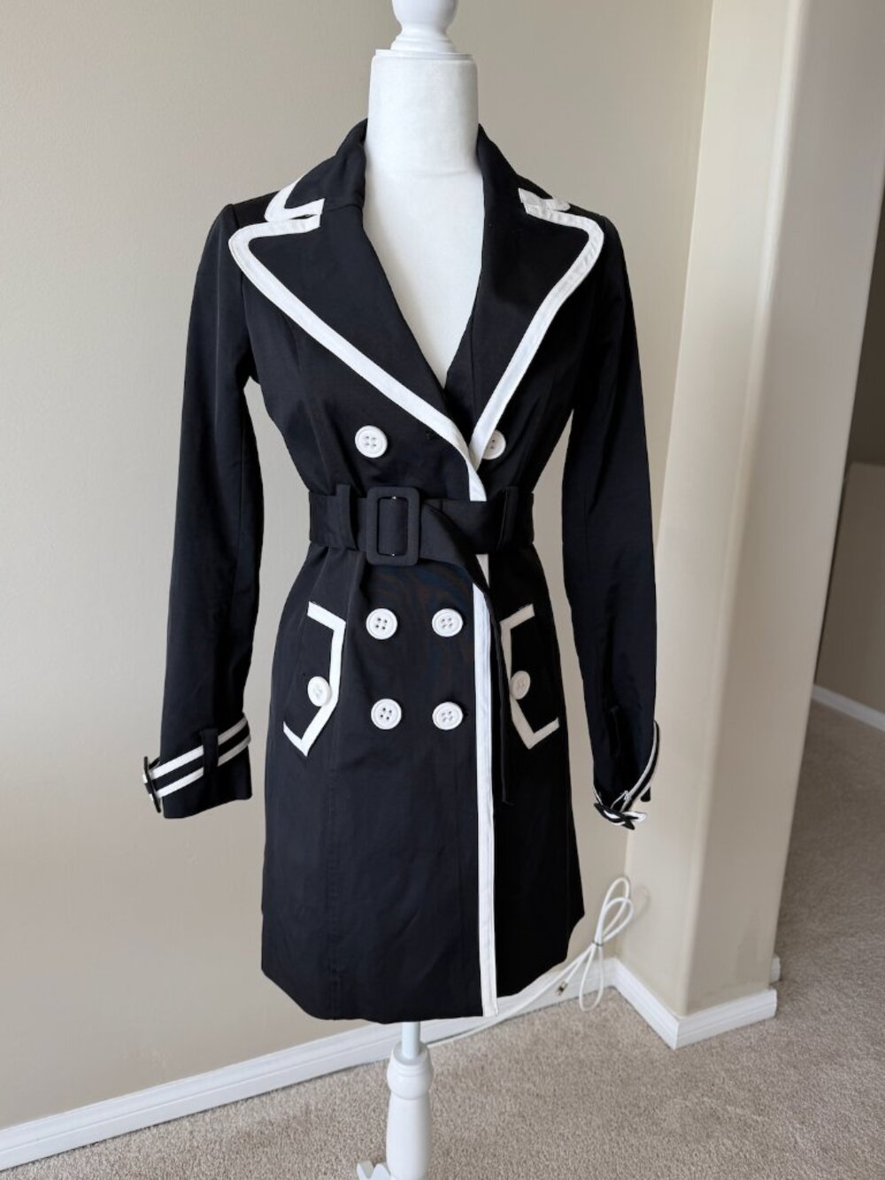 New York & Co Black White Womens Raincoat